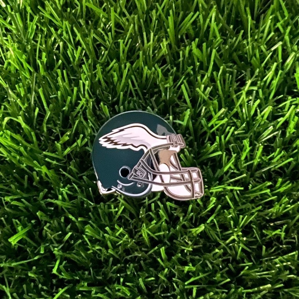 Philadelphia Eagles helmet pin